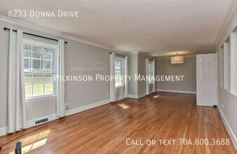 6233 Donna Dr in Charlotte, NC - Building Photo - Building Photo
