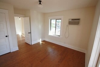 4929 Monte Vista Street, Unit C in Los Angeles, CA - Building Photo - Building Photo
