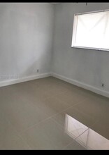 8730 N Sherman Cir in Miramar, FL - Building Photo - Building Photo