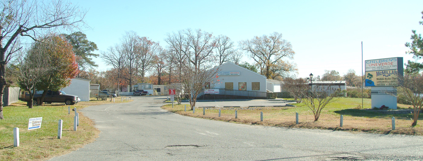 4535 Bainbridge Blvd in Chesapeake, VA - Building Photo