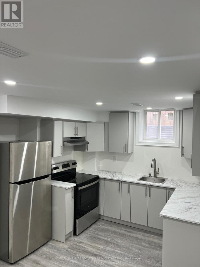 property at 16 Wilsongary Cir