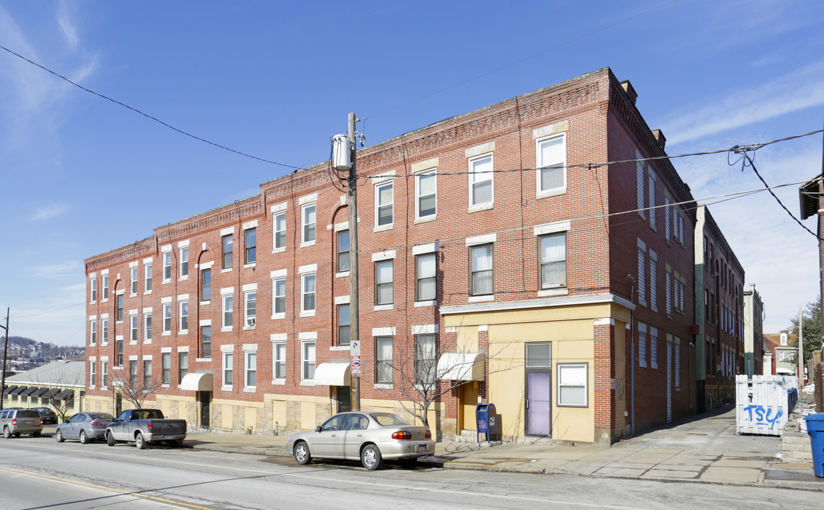 Liberty Point Apartments LP in Pittsburgh, PA - Building Photo