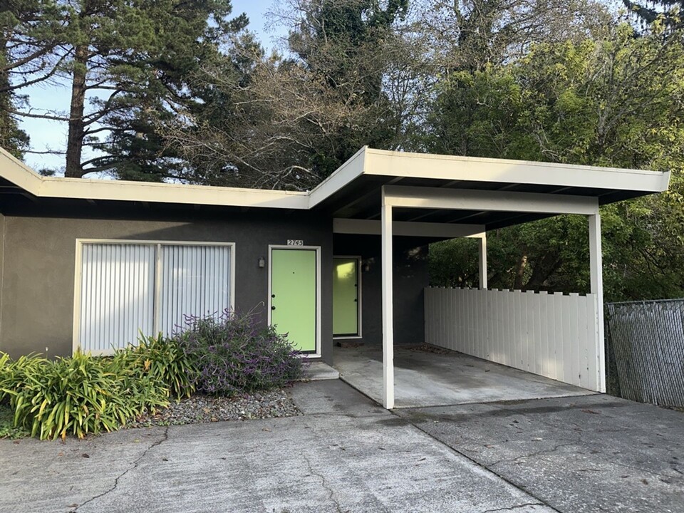 2741-2745 Harrison Ave in Eureka, CA - Building Photo