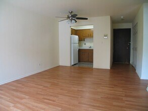 336 Lathrop Ave-Unit -202 in Forest Park, IL - Building Photo - Building Photo