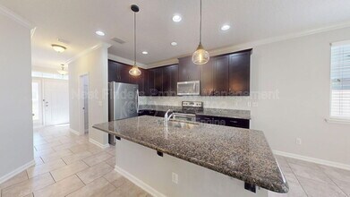 7061 Azalea Grove Dr in Jacksonville, FL - Building Photo - Building Photo