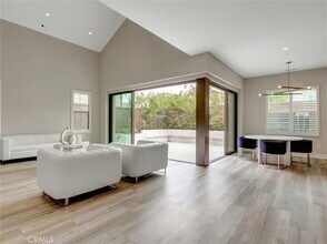 108 Trumpet Flower in Irvine, CA - Building Photo - Building Photo