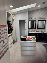 1360 NW 105th Ave in Plantation, FL - Building Photo - Building Photo