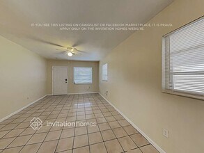 231 NE 169th St in North Miami Beach, FL - Building Photo - Building Photo