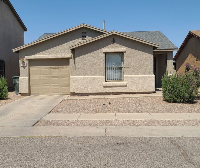 5500 S Monrovia Ave in Tucson, AZ - Building Photo