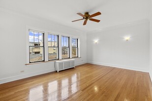 816 Mulford St, Unit 3C Apartamentos