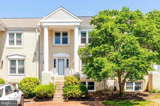 8504 Jeffersonian Ct in Vienna, VA - Building Photo - Building Photo