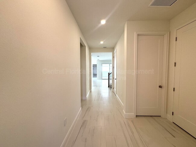 9819 Gobat Aly in Orlando, FL - Building Photo - Building Photo