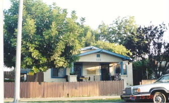 112-114 W Truslow Ave in Fullerton, CA - Building Photo
