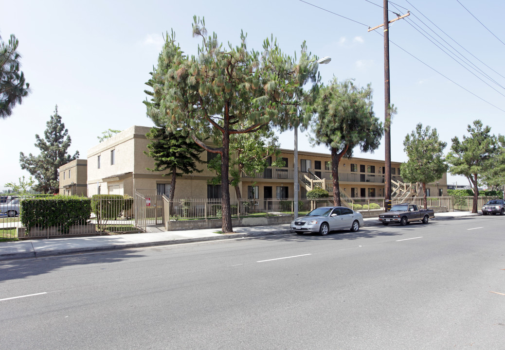 Heritage Park Villas 55+ Senior Community in West Covina, CA - Building Photo