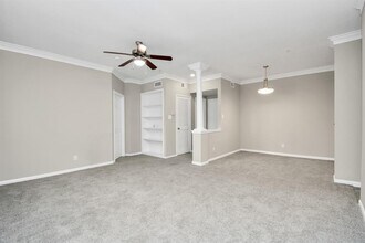 2222 Maroneal St in Houston, TX - Building Photo - Building Photo