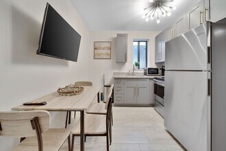 2166 SW 14th Terrace in Miami, FL - Building Photo - Building Photo