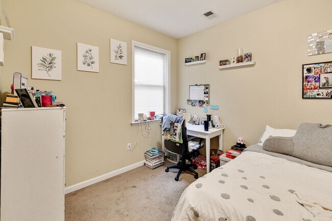 1816 N 17th St in Philadelphia, PA - Building Photo - Building Photo
