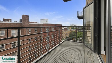 3801 Georgia Ave NW in Washington, DC - Foto de edificio - Building Photo