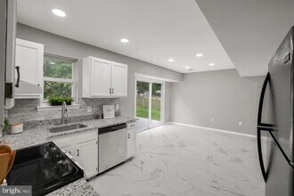 12558 Santa Rosa Rd in Lusby, MD - Building Photo - Building Photo