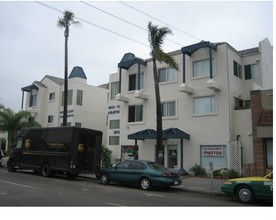 Mid Cajon Apartments in San Diego, CA - Building Photo - Building Photo