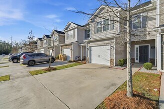 210 Kepler Lp in Richmond Hill, GA - Building Photo - Building Photo