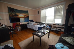 22 Wadsworth St in Boston, MA - Building Photo