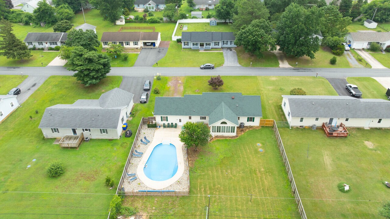 641 Adams Dr in Milford, DE - Building Photo