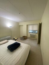 135 Pleasant St, Unit 106 in Brookline, MA - Building Photo - Building Photo