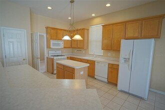 12402 Windmill Cove Dr in Riverview, FL - Building Photo - Building Photo