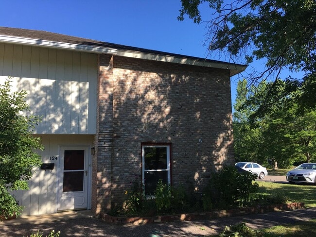 280 Ledgewood Cir, Unit 103 in Burlington, VT - Foto de edificio - Building Photo