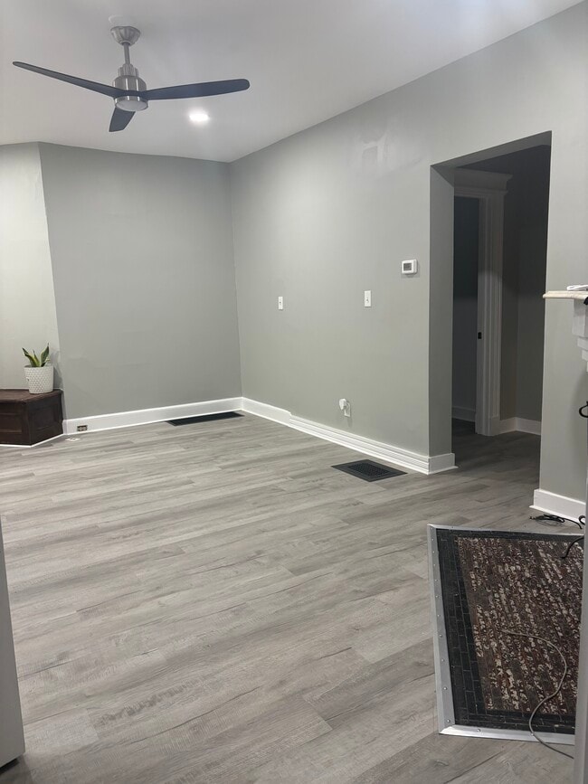 950 Townsend Ave, Unit 1 in New Haven, CT - Building Photo - Building Photo