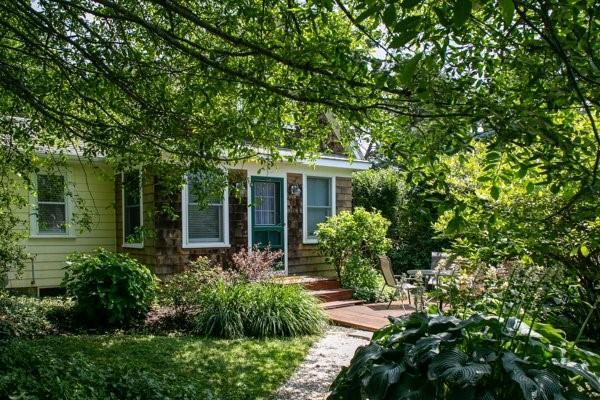 property at 25 Warren Ave