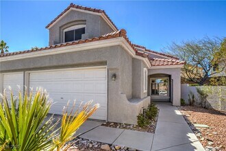 9785 Trail Rider Dr in Las Vegas, NV - Building Photo - Building Photo