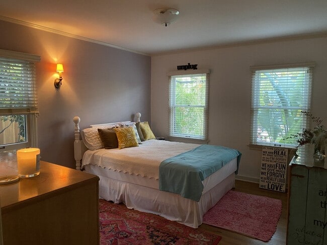 property at 1136 Cordova Ave