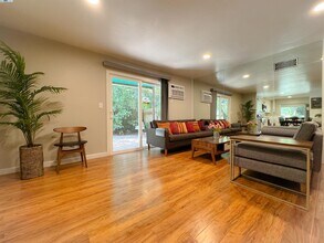 148 Ascot Ct in Moraga, CA - Building Photo - Building Photo