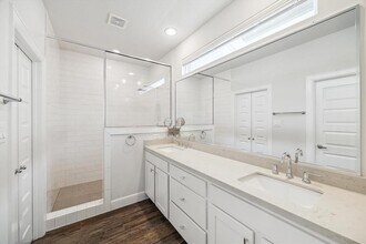 651 Press St in Houston, TX - Building Photo - Building Photo
