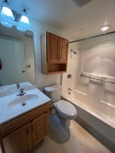 7290 W Dean Rd in Milwaukee, WI - Building Photo - Building Photo