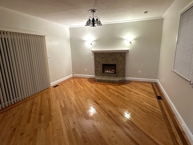 19005 Victor St in Roseville, MI - Building Photo - Building Photo