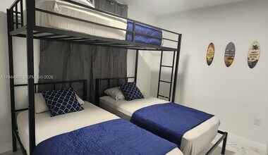 8016 NW 14th Pl in Miami, FL - Building Photo - Building Photo