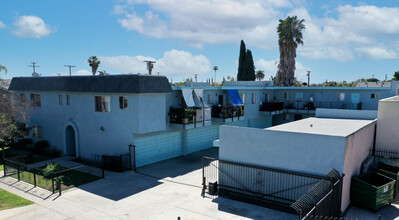 1226 W Brook St in Santa Ana, CA - Building Photo - Building Photo