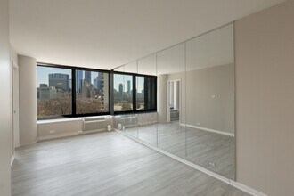 155 N Harbor Dr in Chicago, IL - Building Photo - Building Photo