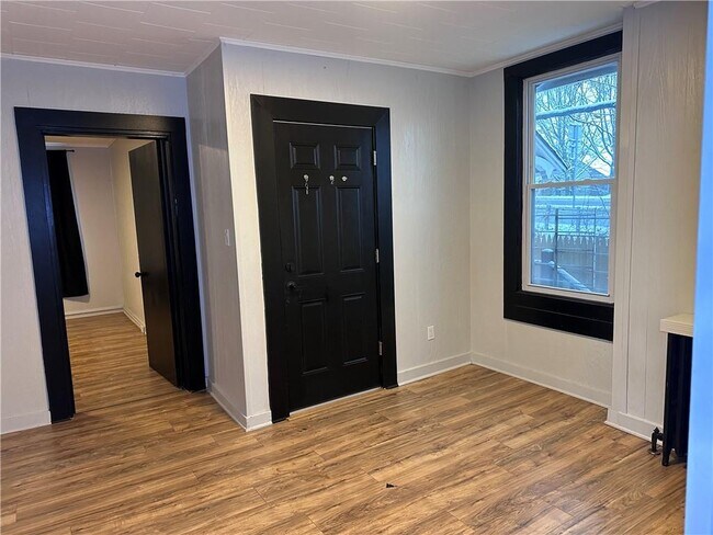 54 S Bridge St in Poughkeepsie, NY - Building Photo - Building Photo