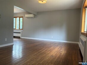 447 Berkshire Rd in Ridgewood, NJ - Building Photo - Building Photo