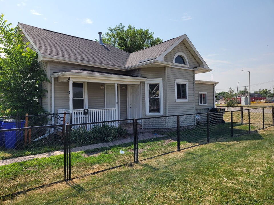500 C Avenue in Cedar Rapids, IA - Foto de edificio