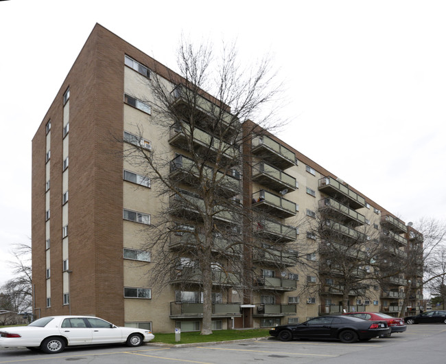 Frontenac in Ottawa, ON - Building Photo - Building Photo