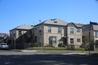 1186 N New Hampshire Ave in Los Angeles, CA - Building Photo - Primary Photo