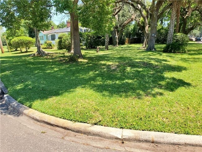 8017 Oakwood St in Jacksonville, FL - Building Photo - Building Photo