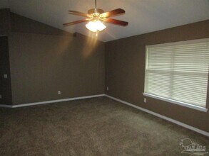 396 Tree Swallow Dr in Pensacola, FL - Foto de edificio - Building Photo