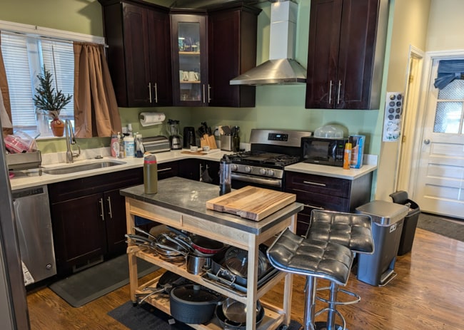 92 Walnut St, Unit #1 in Everett, MA - Foto de edificio - Building Photo