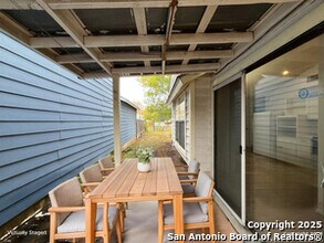 10207 Raven Field Dr in San Antonio, TX - Building Photo - Building Photo